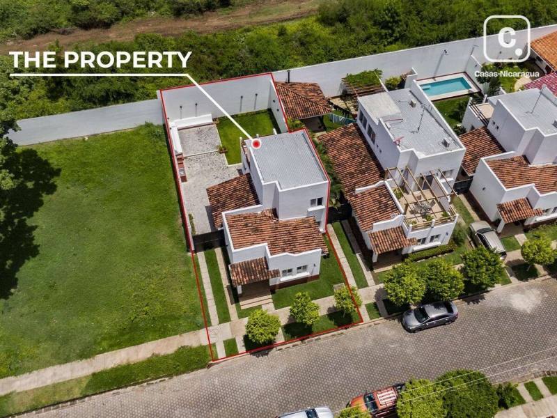Casa en venta en Granada – 3 hab, 130 m², US$ 175,000