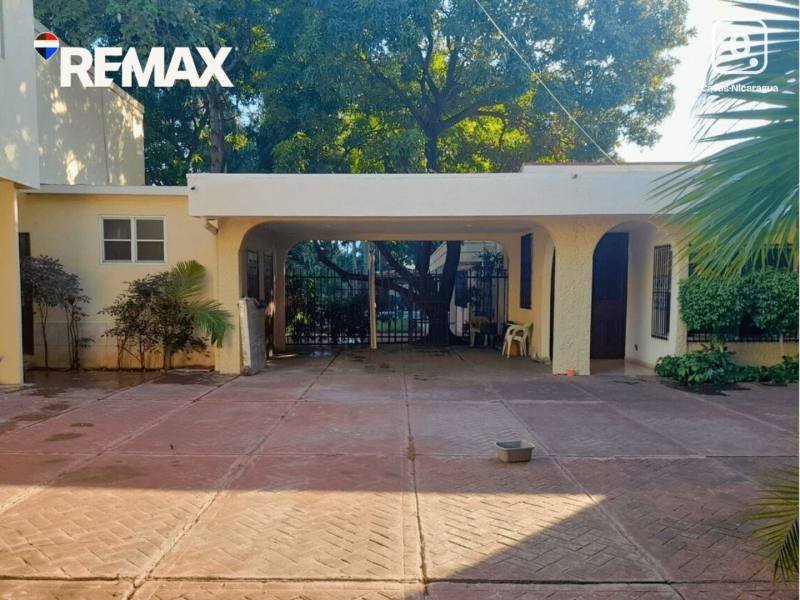 Local comercial en venta en Bolonia, Managua – 860 m²