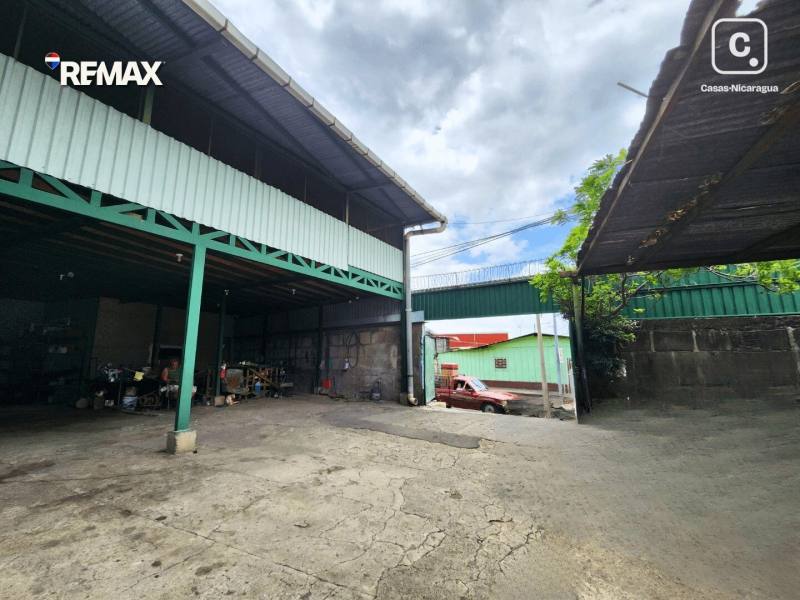 Commercial unit for sale in Mercado Oriental, Managua – 382 m²