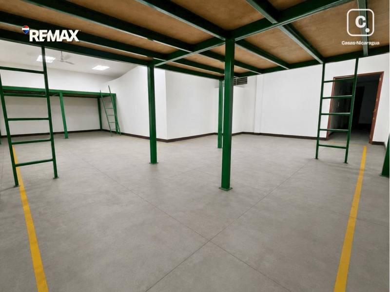 Local comercial en alquiler en Los Robles, Managua – 300 m²