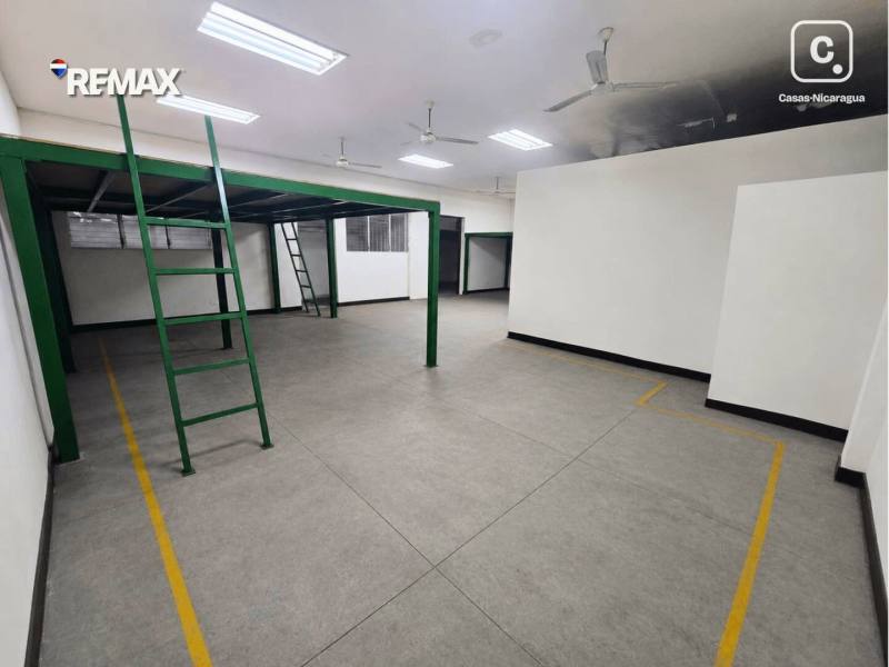 Local comercial en alquiler en Los Robles, Managua – 300 m²