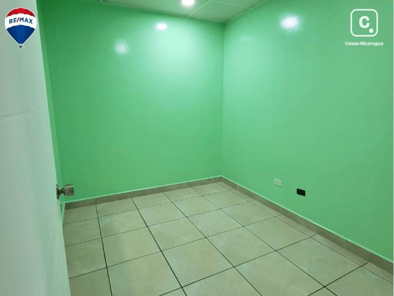 Local comercial en alquiler en Villa Fontana, Managua – 108 m²