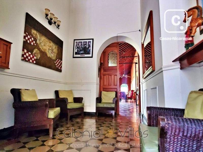 House for sale in Granada – 6 beds, 750 m²