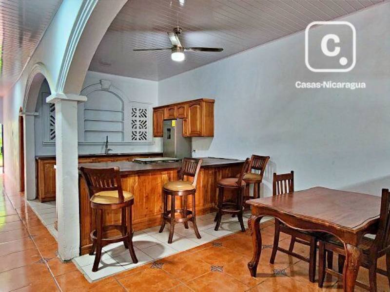 House for sale in Granada – 3 beds, 160 m², US$ 85,000