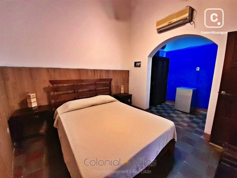 Casa en venta en Granada – 2 hab, 195 m²
