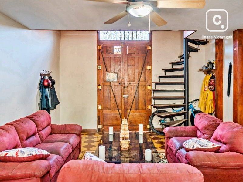 Casa en venta en Granada – 5 hab, 208 m²