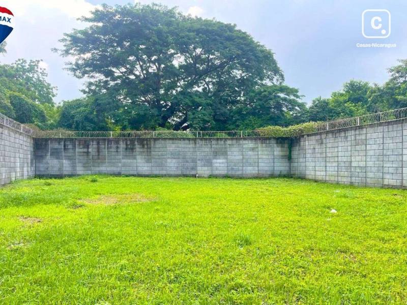 Local comercial en venta en Carretera Nueva León, Managua – 398 m²
