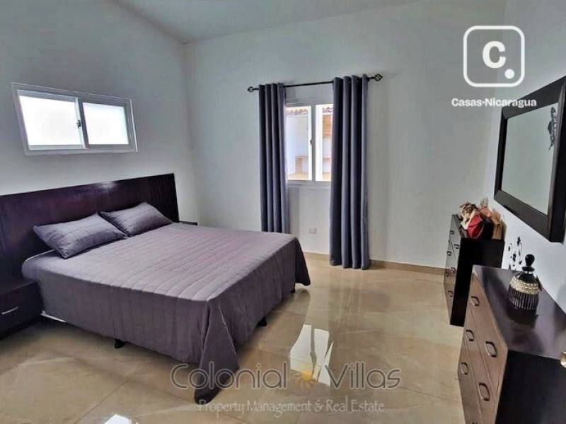 Casa en venta en Granada – 2 hab, 110 m²