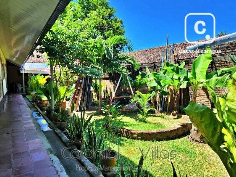 House for sale in Granada – 400 m²