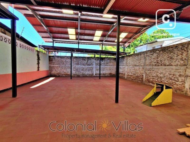 Lot for sale in Granada – 170 m²