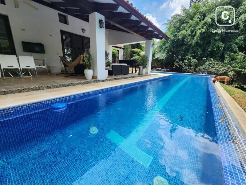 Apartment for rent in Villa Fontana Sur, Managua – 5 beds, 500 m²
