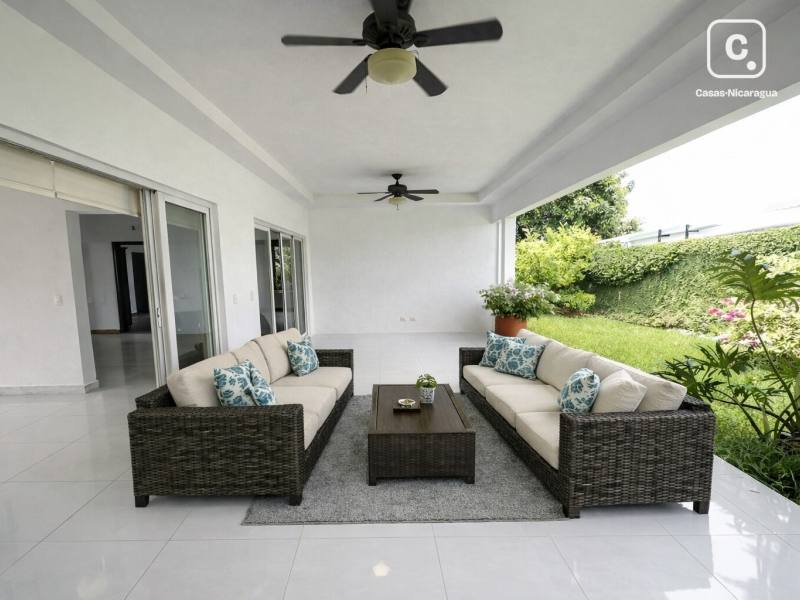 Apartment for sale or rent in Las Colinas, Managua – 4 beds, 300 m²