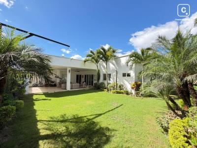 Apartamento en alquiler en Las Colinas, Managua – 5 hab, 380 m²