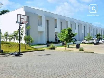 Apartment for rent in Las Colinas, Managua – 3 beds, 190 m²