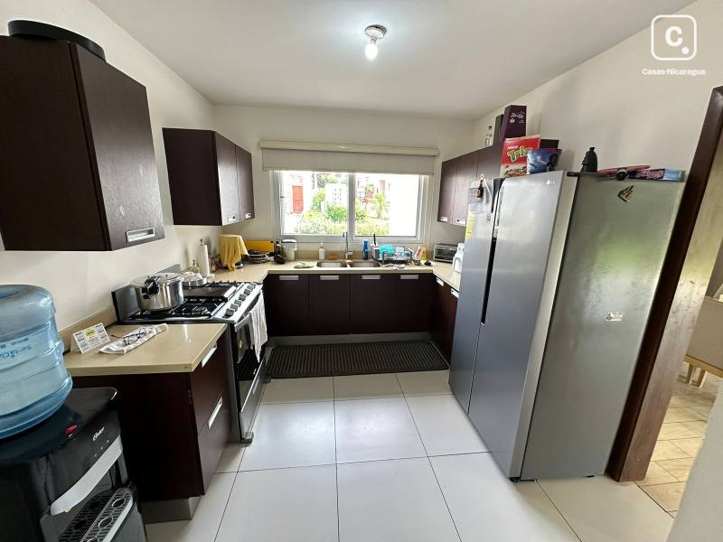 Apartamento en alquiler en Santo Domingo, Managua – 4 hab, 200 m², US$ 1,400/mes