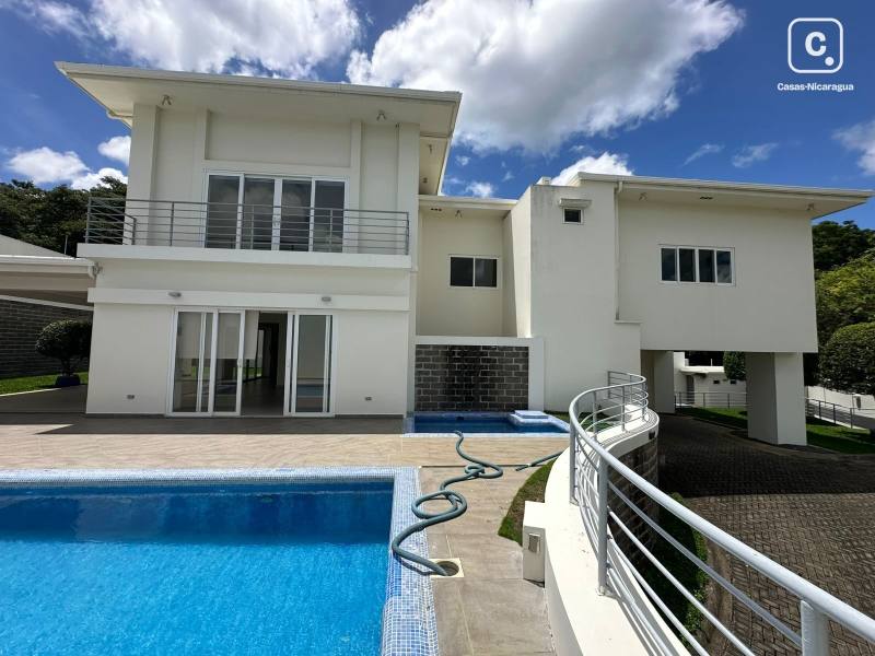Apartment for sale or rent in Managua – 5 beds, 540 m²