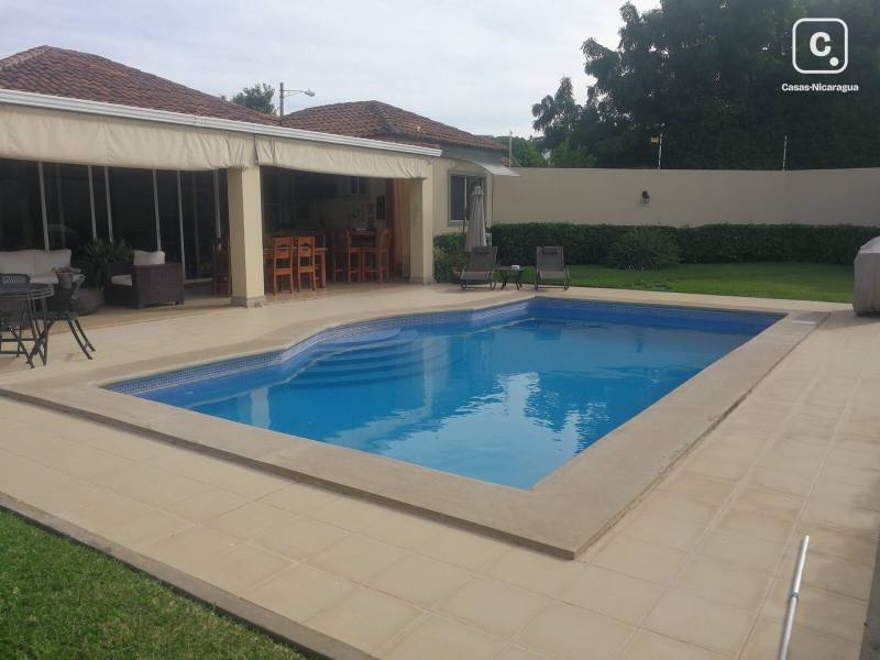 Apartment for sale or rent in Las Cumbres, Managua – 4 beds, 300 m²