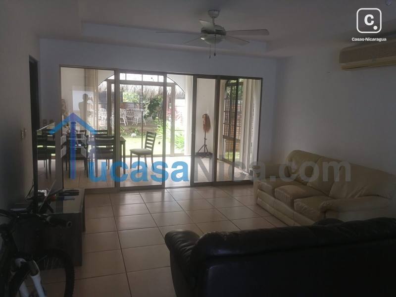 Apartamento en alquiler en Las Colinas, Managua – 3 hab, US$ 500/mes