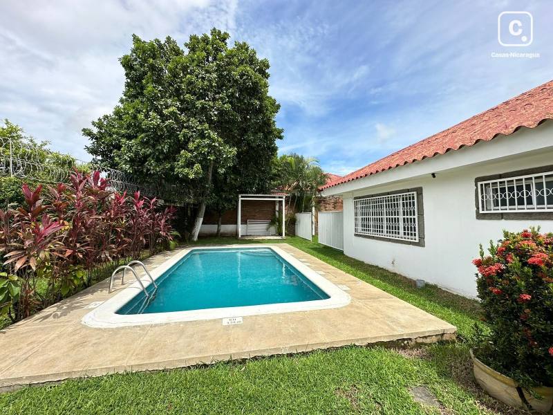 House for rent in Las Colinas, Managua – 4 beds, 220 m²