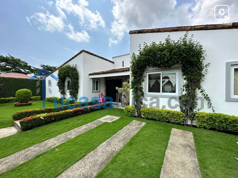 Apartamento en venta en Las Colinas, Managua – 3 hab, 200 m²