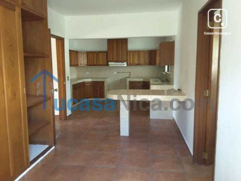 Apartamento en alquiler en Santo Domingo, Managua – 4 hab, US$ 1,500/mes