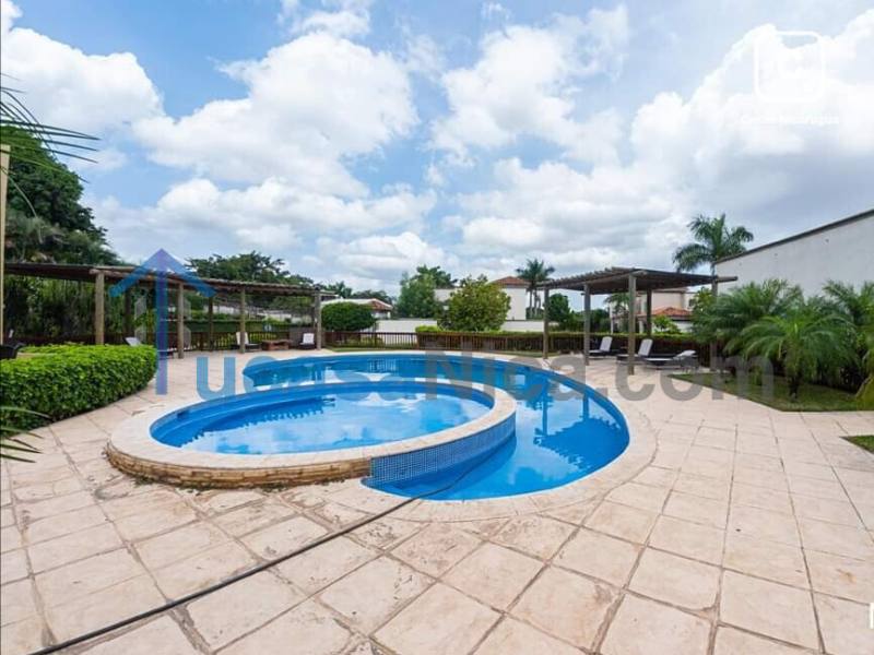Apartamento en venta o alquiler en Las Colinas, Managua – 5 hab, Ref TUCACR0073