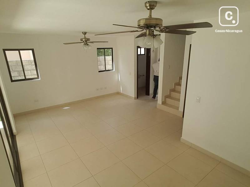 Apartamento en venta o alquiler en Villa Fontana Sur, Managua – 4 hab