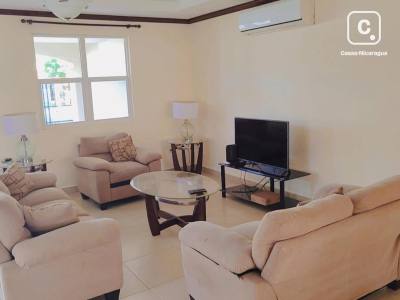 Apartamento en alquiler en Las Cumbres, Managua – 3 hab, US$ 800/mes