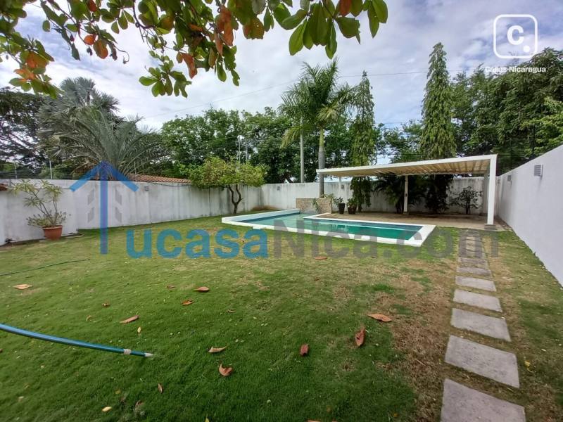 Apartamento en venta o alquiler en Las Colinas, Managua – 5 hab, US$ 350,000