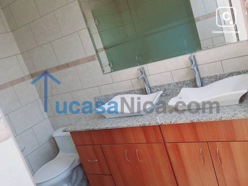 Apartment for sale or rent in Las Colinas, Managua – 4 beds, US$ 220,000