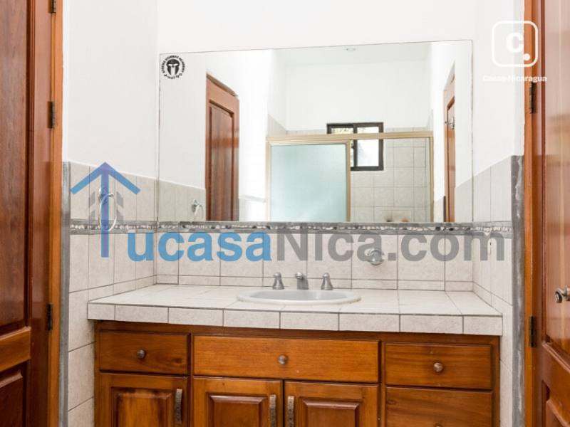 Apartment for sale or rent in Santo Domingo, Managua – 350 m²