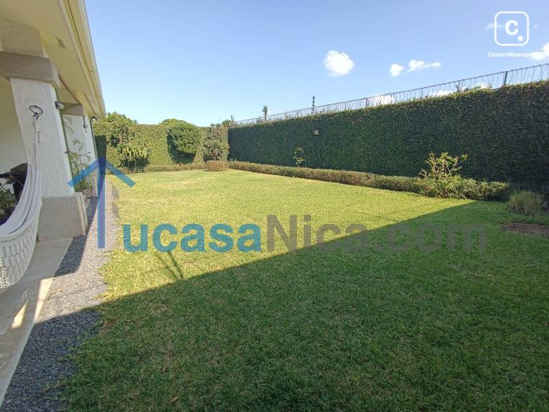 Apartamento en alquiler en Santo Domingo, Managua – 4 hab, 300 m², US$ 1,300/mes