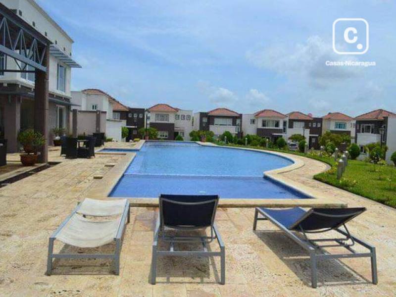 Apartamento en alquiler en Las Colinas, Managua – 4 hab, 144 m²