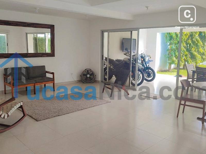 Apartment for rent in Las Colinas, Managua – 5 beds, 220 m²