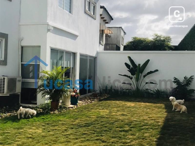 Apartment for sale or rent in Las Colinas, Managua – 4 beds, Ref TUCACR0055