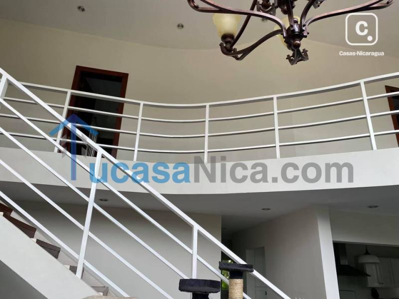 Apartamento en venta o alquiler en Santo Domingo, Managua – 4 hab, 300 m²