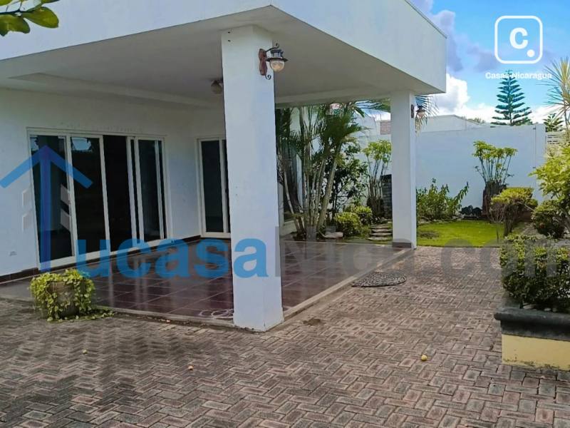 Apartment for sale or rent in Las Colinas, Managua – 4 beds, US$ 215,000