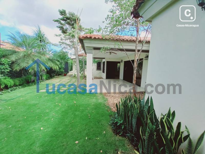 Apartment for sale or rent in Las Cumbres, Managua – 4 beds, US$ 300,000