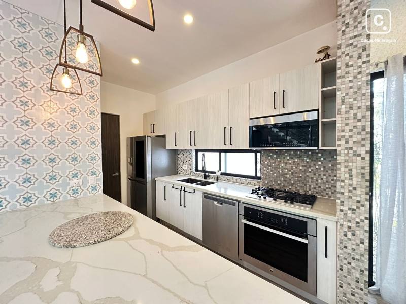 Apartamento en alquiler en Villa Fontana Sur, Managua – 4 hab, 210 m²
