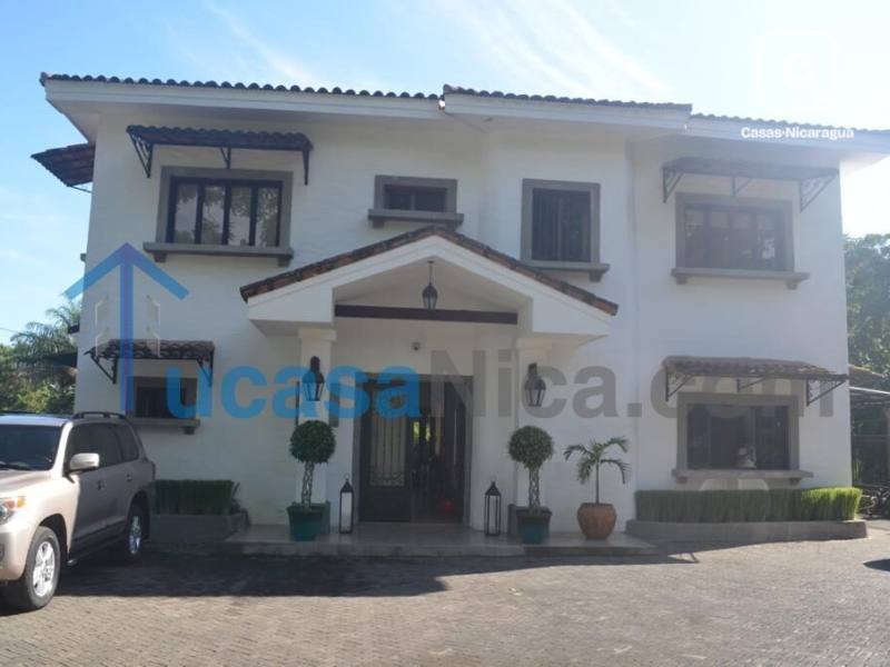 Apartamento en venta o alquiler en Villa Fontana Sur, Managua – 5 hab