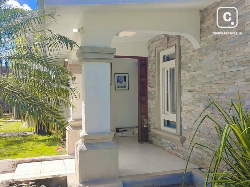 Apartment for rent in Las Colinas, Managua – 4 beds, US$ 1,450/month