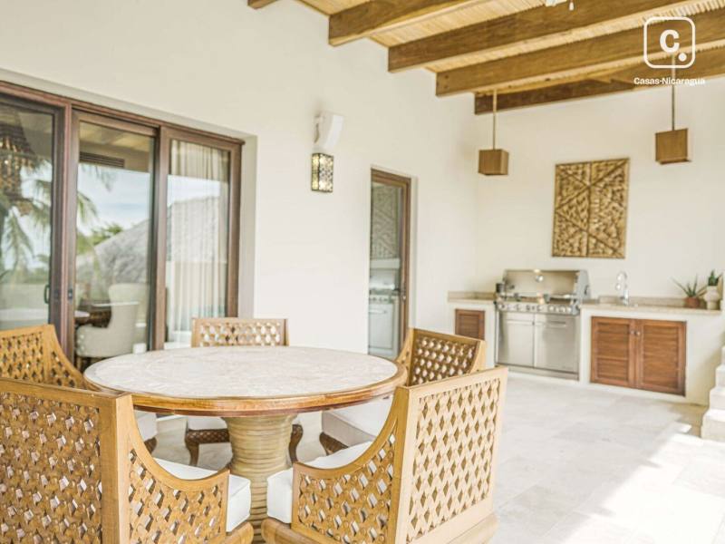 Casa de playa en venta en Tola, Rivas – 6 hab, 464 m²