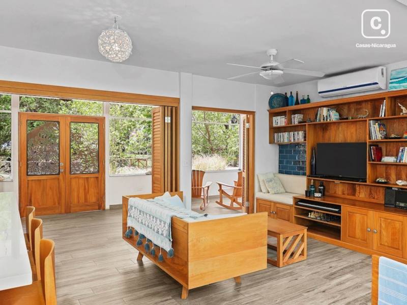 Casa de playa en venta en Tola, Rivas – 2 hab, 185 m²