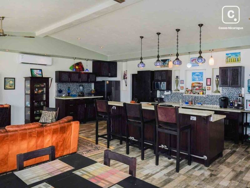 Beach house for sale in Tola, Rivas – 2 beds, 162 m², US$ 1,400,000