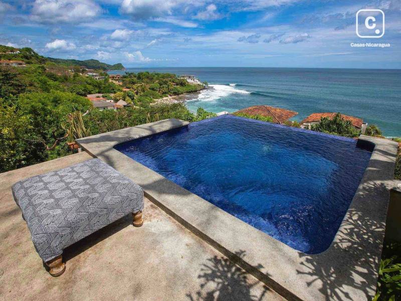 Casa de playa en venta en Tola, Rivas – 4 hab, 353 m²
