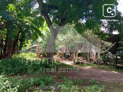 Terreno en venta en Diriomo, Granada – 400 varas²
