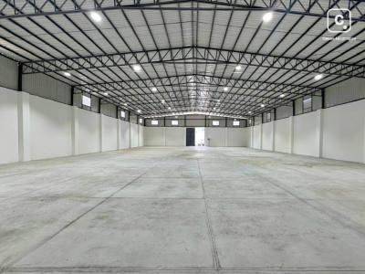 Alquiler Bodega 1200m2 zona Mercado de Mayoreo 