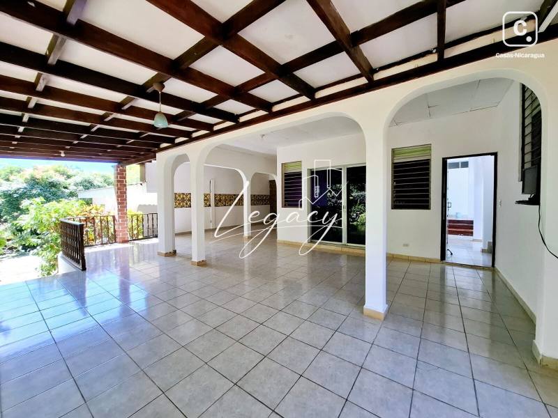 House for sale or rent in Carretera Sur, Managua – 3 beds, 1,746 m²