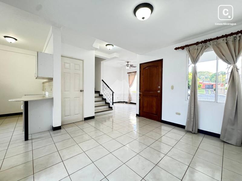Apartamento en alquiler en Villa Fontana, Managua – 3 hab, 93 m²