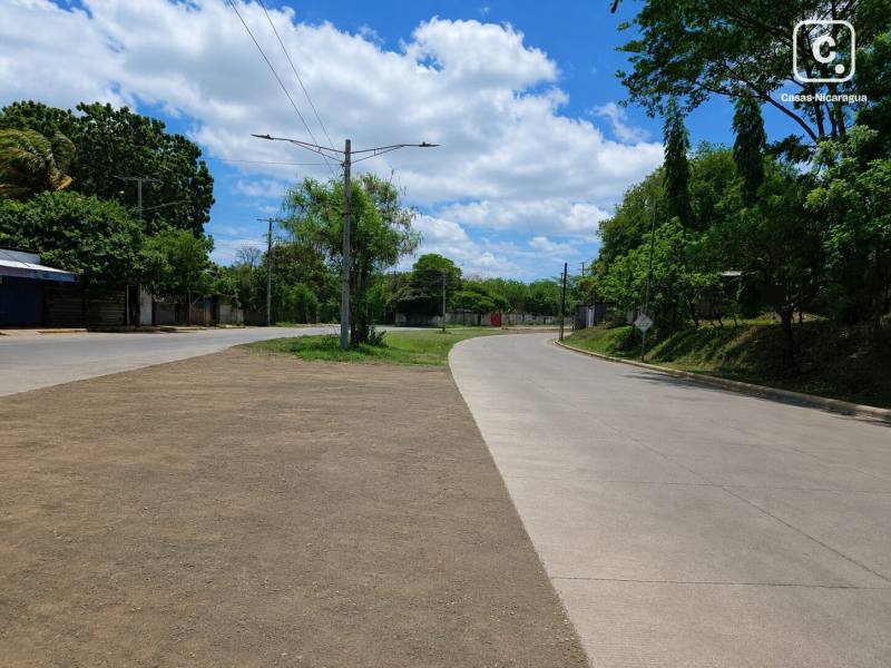 Casa en alquiler en Managua – 1,253 varas²